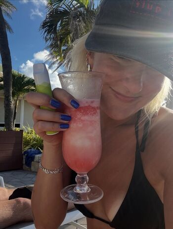 Full leaked The beaches page private onlyfans photo