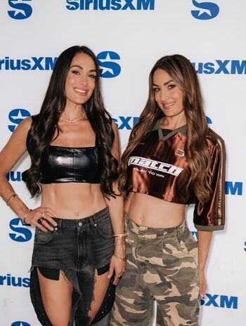 Full leaked The bella twins private photo