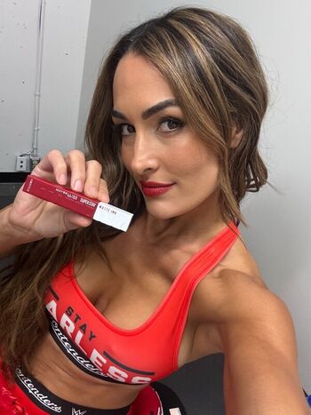 Full leaked The bella twins private photo
