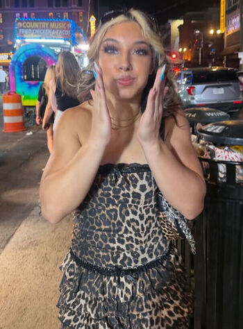 Full leaked Thea hail private photo