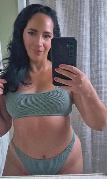 Full leaked Theanniepotts private photo