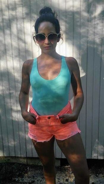 Full leaked Theanniepotts private photo