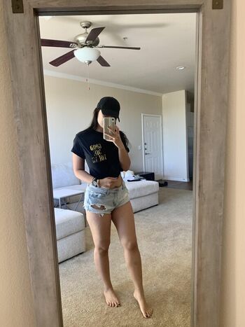 Full leaked Theanvu page private photo