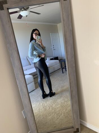 Full leaked Theanvu page private photo
