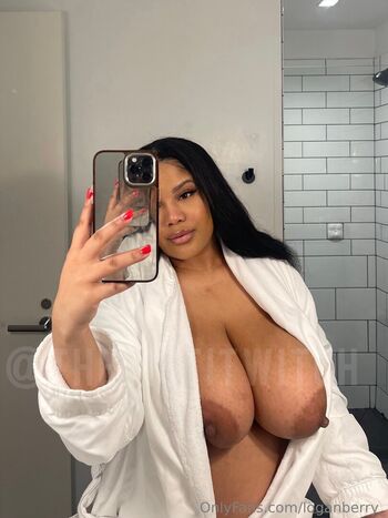 thebigtitwitch