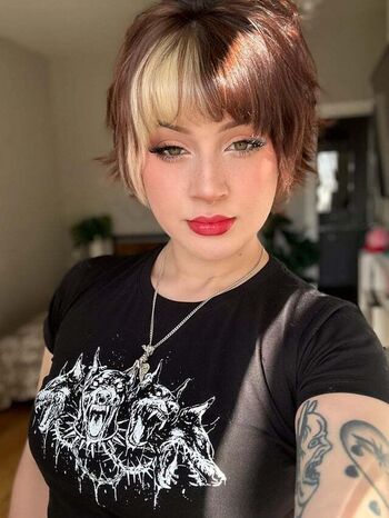 Full leaked Thecherrybxmb page private onlyfans photo