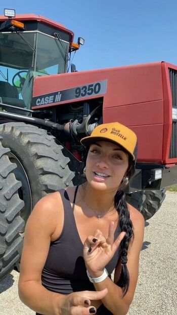 Full leaked Thefarmergrayce private photo