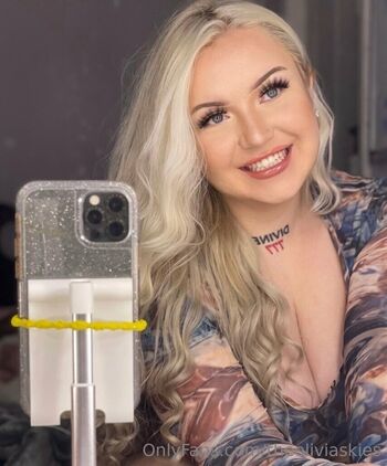 Full leaked Theoliviaskies private photo