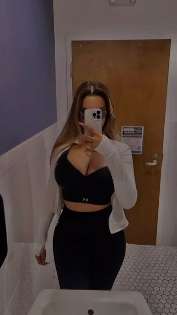 Full leaked Theonlyone private photo