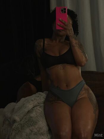 Full leaked Therealbombshell mint private photo