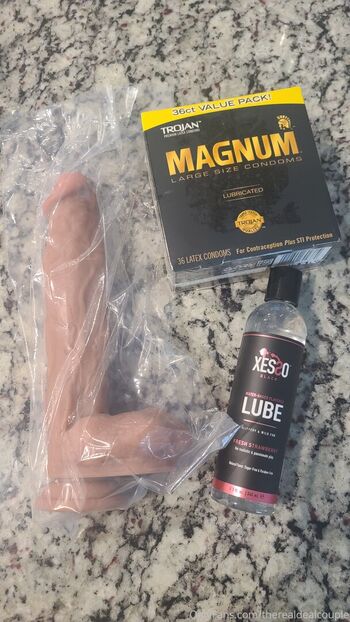 Full leaked Therealdealcouple private onlyfans photo