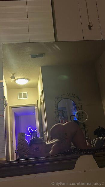 Full leaked Therealjuicy page private photo