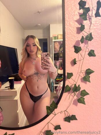 Full leaked Therealjuicy private photo