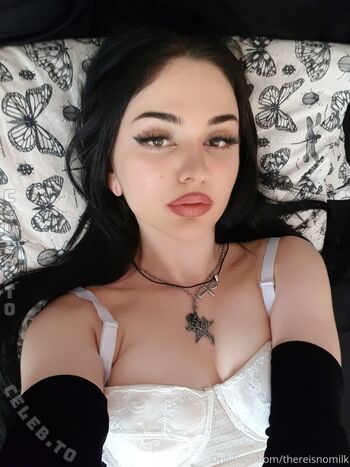 Full leaked Thereisnomilk private photo