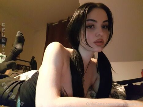Full leaked Thereisnomilk private photo