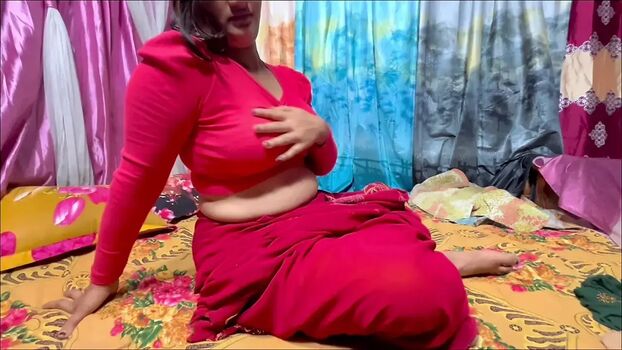 Full leaked Theriyala private photo
