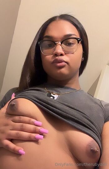 Full leaked Therubydoll private photo