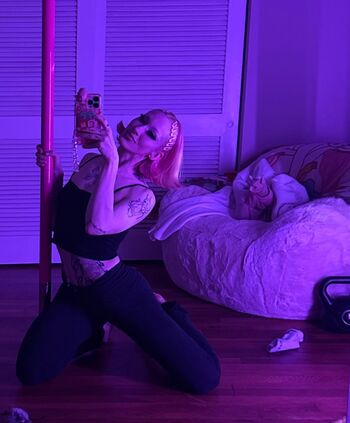 Full leaked Theskinsiren private onlyfans photo