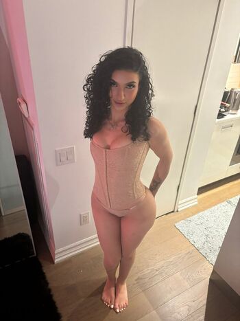 Full leaked Thesyreneffect private onlyfans photo