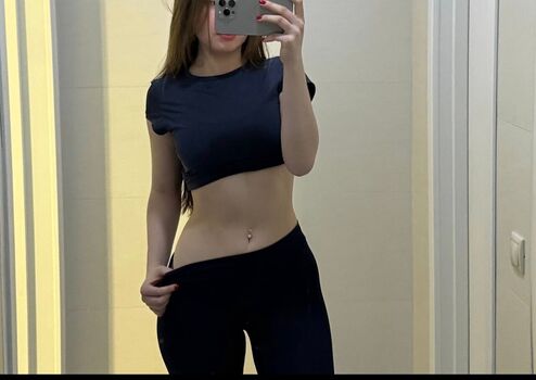 Full leaked Theyloveaiza page private photo