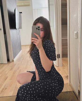 Full leaked Theyloveaiza page private photo