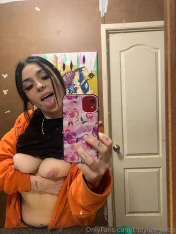 Full leaked Theyluv katie private photo