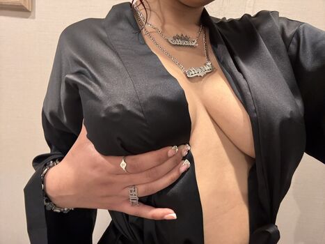Full leaked Theyluvstonie private photo