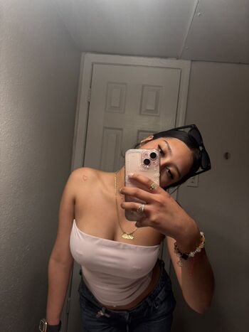 Full leaked Theyluvstonie private photo