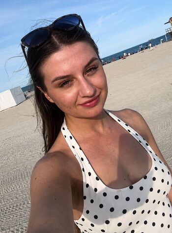 Full leaked Theyounghotwife private photo