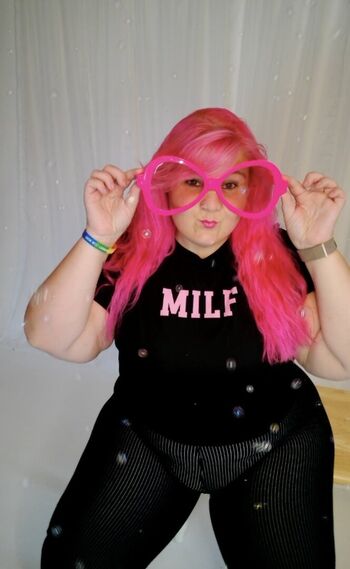 Full leaked Thighsalot private photo