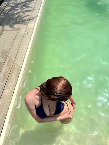 Full leaked Thinkvaleria private photo