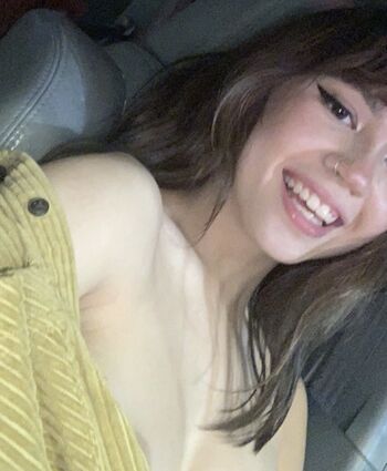 Full leaked Thisbicthdied private photo