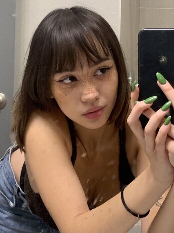 Full leaked Thisbicthdied private photo