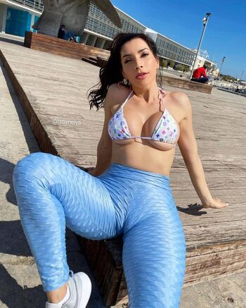 Full leaked Thong slips and vtl private onlyfans photo