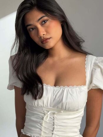 Full leaked Thuzar wint lwin private onlyfans photo