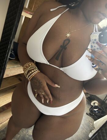 thyluv.vette
