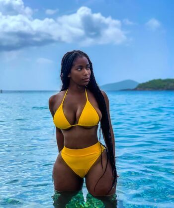 Full leaked Tia becca private photo