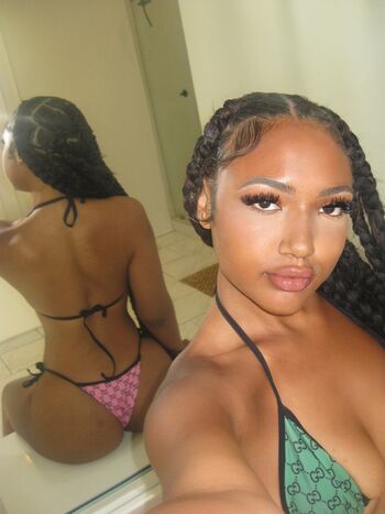 Full leaked Tiaaraii private photo