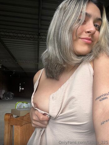 Full leaked Tiaraalvez private onlyfans photo