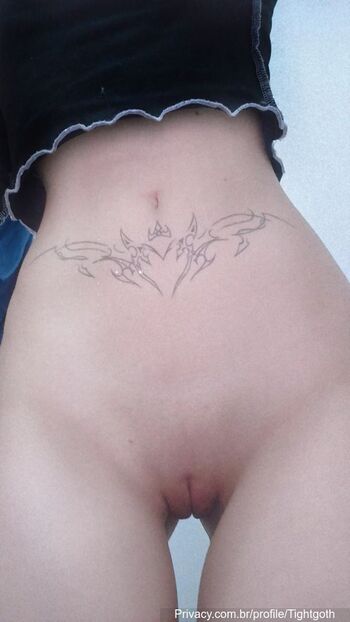 Full leaked Tightgoth private onlyfans photo