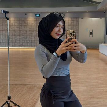 Full leaked Tikom private onlyfans photo