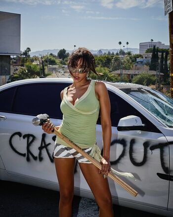 Full leaked Tinashe private photo