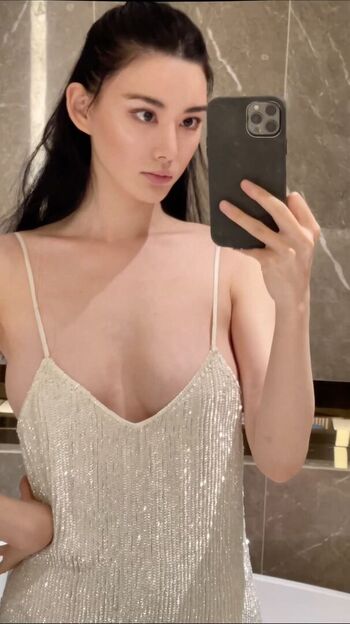 Full leaked Tinkymew private onlyfans photo