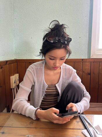 tiny.pretty.j