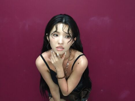 tiny.pretty.j