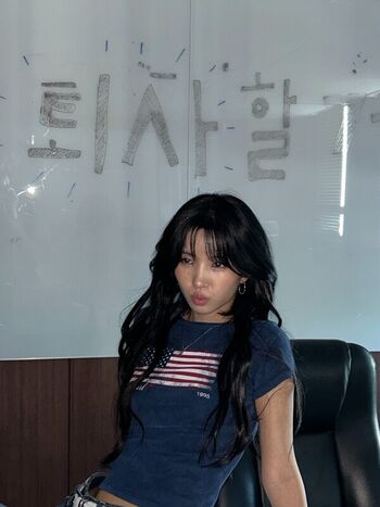 tiny.pretty.j