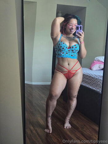 Full leaked Tipsyeee private photo