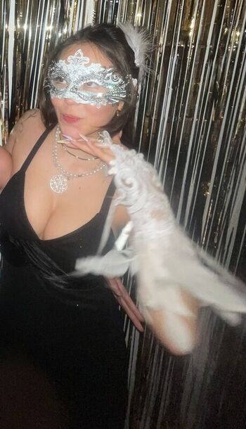 Full leaked Tiptoe tingles private photo