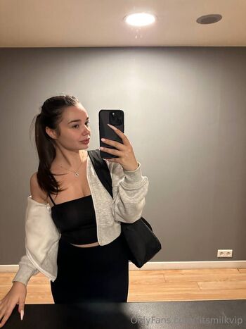 Full leaked Titsmilkvip private photo