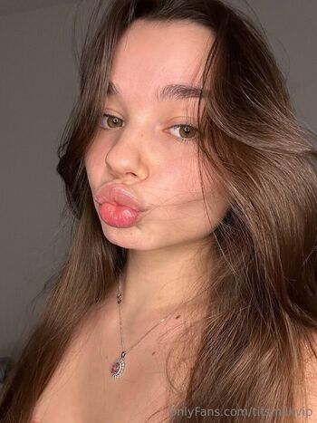 Full leaked Titsmilkvip private photo